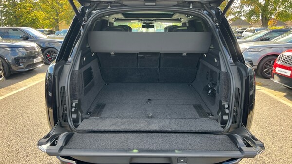 Used Land Rover Range Rover 2025 for sale - 76229205: Photo 10