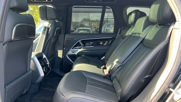 Used Land Rover Range Rover 2025 for sale - 76229205: Photo 4