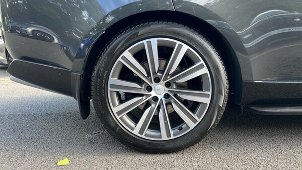 Used Land Rover Range Rover 2025 for sale - 76180209: Photo 32