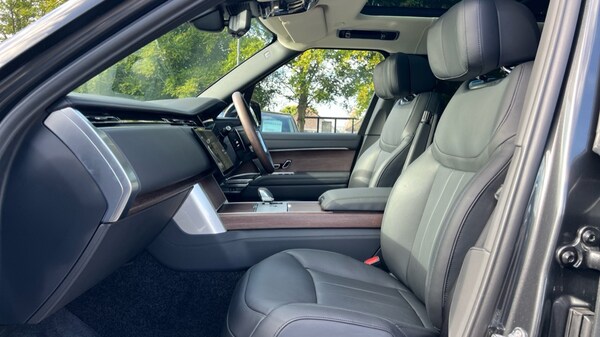 Used Land Rover Range Rover 2025 for sale - 76180209: Photo 3
