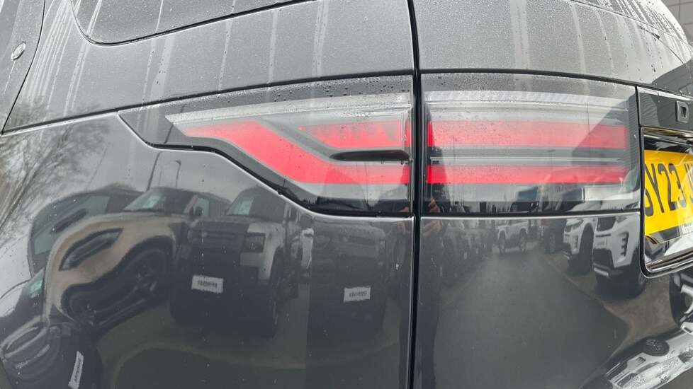 Used Land Rover Discovery 2023 for sale - 76766300: Photo 19