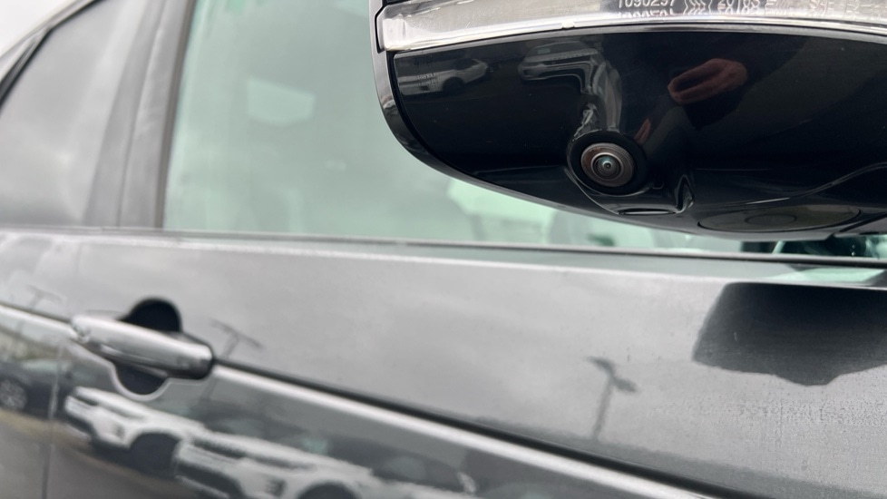 Used Land Rover Discovery 2023 for sale - 76766300: Photo 36