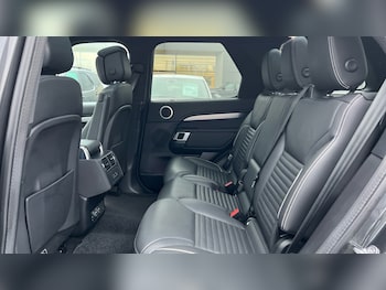 Used Land Rover Discovery 2023 for sale - 76766300: Photo