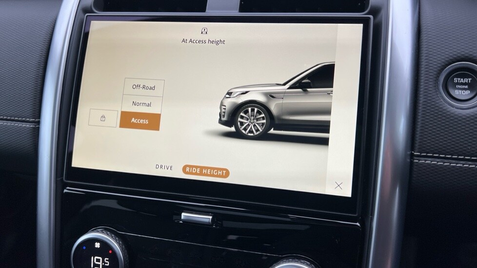 Used Land Rover Discovery 2023 for sale - 76766300: Photo 73