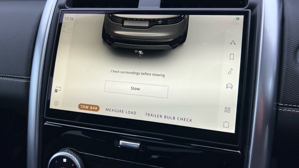 Used Land Rover Discovery 2023 for sale - 76766300: Photo 76