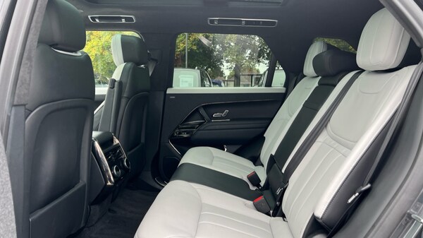 Used Land Rover Range Rover Sport 2024 for sale - 76154605: Photo 4