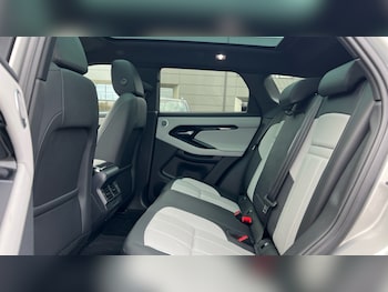 Used Land Rover Range Rover Evoque 2025 for sale - 76145935: Photo 4