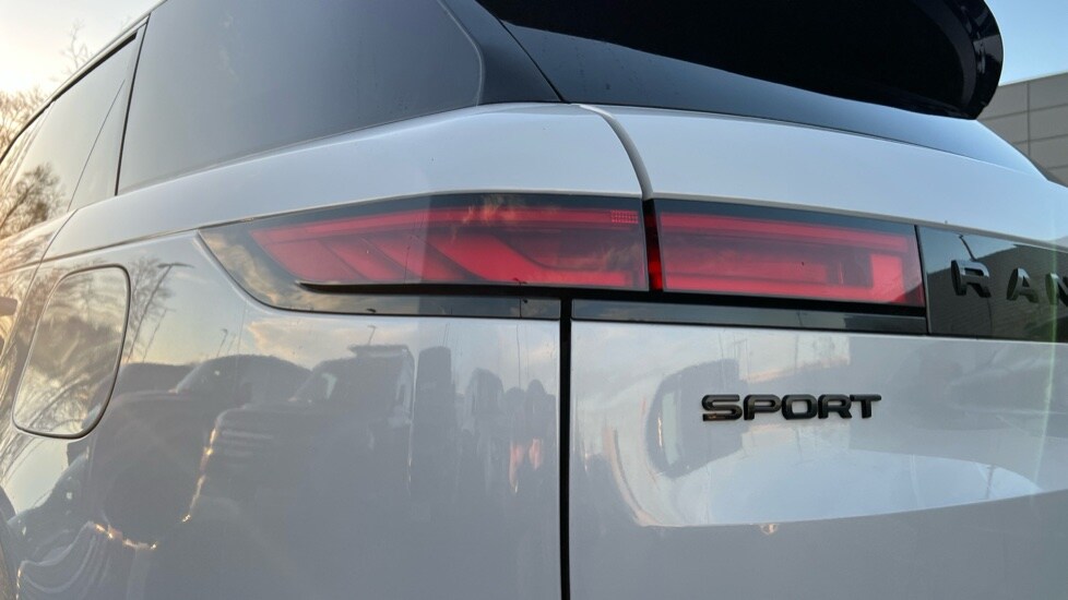 Used Land Rover Range Rover Sport 2023 for sale - 76766308: Photo 19