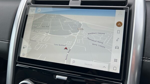 Used Land Rover Discovery 2024 for sale - 76018195: Photo 11