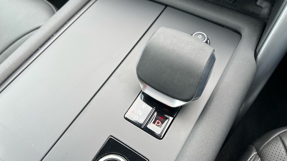 Used Land Rover Discovery 2024 for sale - 76018195: Photo 13