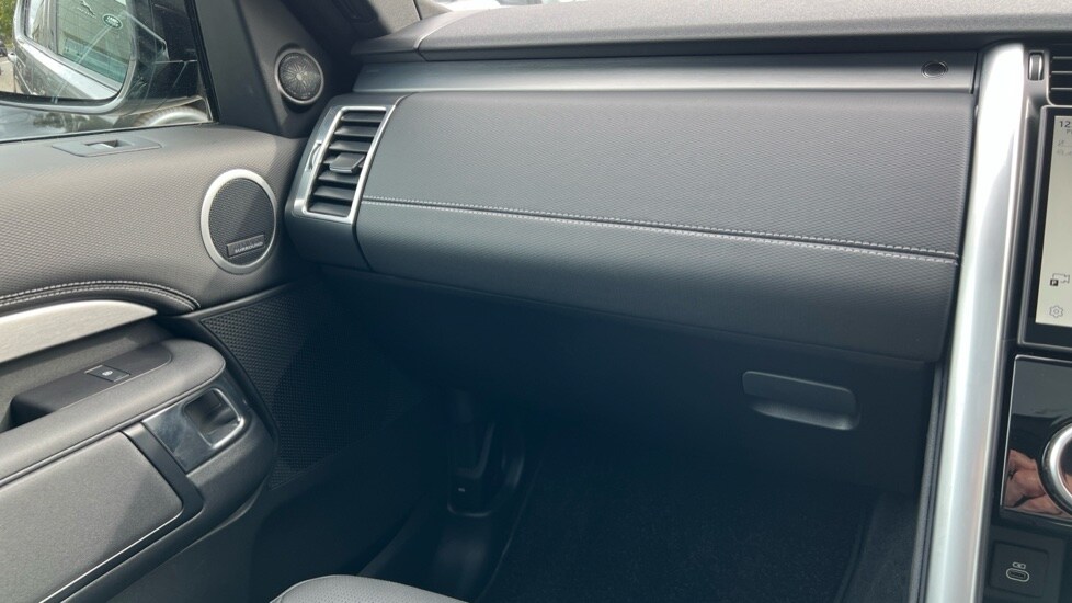 Used Land Rover Discovery 2024 for sale - 76018195: Photo 22