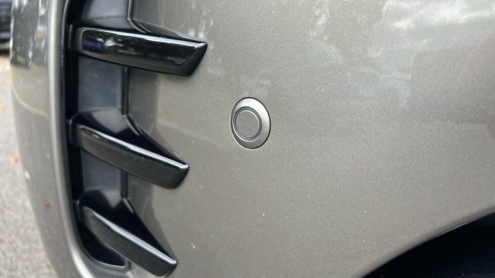 Used Land Rover Discovery 2024 for sale - 76018195: Photo 34