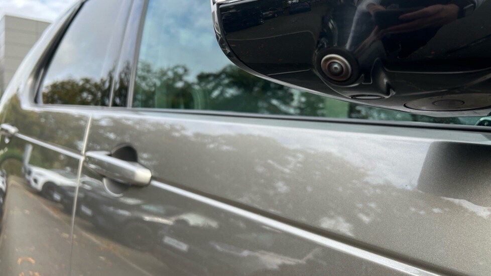 Used Land Rover Discovery 2024 for sale - 76018195: Photo 36