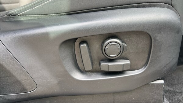 Used Land Rover Discovery 2024 for sale - 76018195: Photo 39