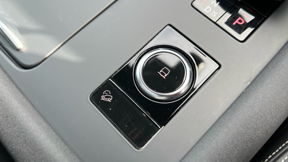 Used Land Rover Discovery 2024 for sale - 76018195: Photo 41