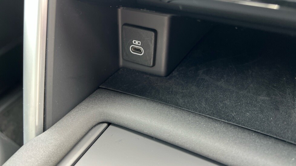 Used Land Rover Discovery 2024 for sale - 76018195: Photo 43