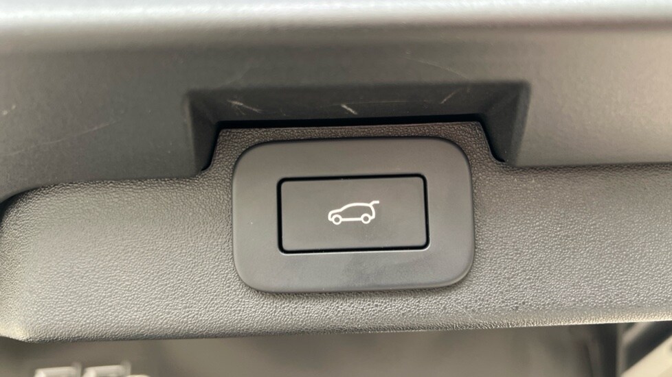 Used Land Rover Discovery 2024 for sale - 76018195: Photo 58