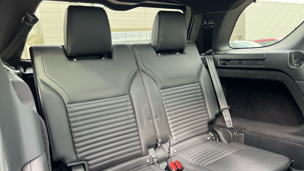 Used Land Rover Discovery 2024 for sale - 76018195: Photo 60