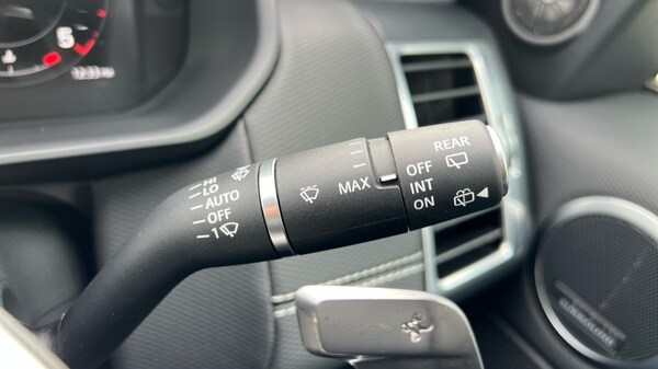 Used Land Rover Discovery 2024 for sale - 76018195: Photo 64