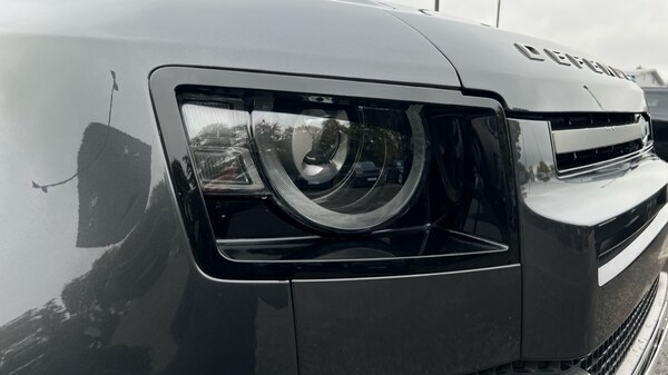 Used Land Rover Defender 2024 for sale - 76116985: Photo 17