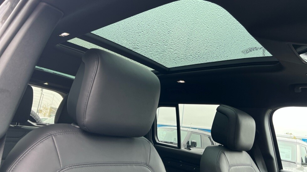 Used Land Rover Defender 2024 for sale - 76116985: Photo 20