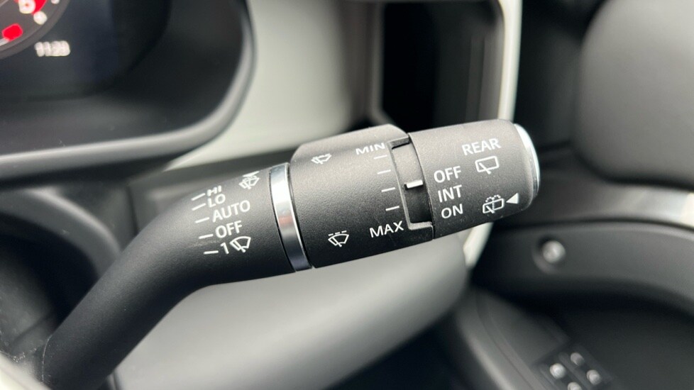 Used Land Rover Defender 2024 for sale - 76116985: Photo 64