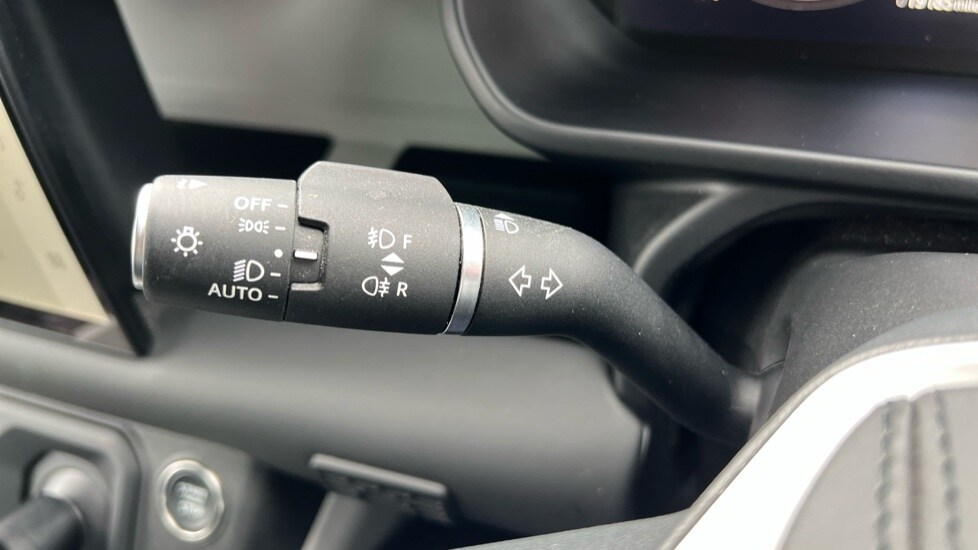 Used Land Rover Defender 2024 for sale - 76116985: Photo 65