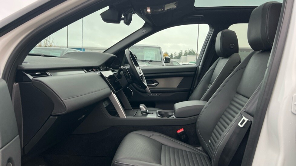 Used Land Rover Discovery Sport 2023 for sale - 76494035: Photo 3