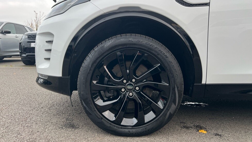 Used Land Rover Discovery Sport 2023 for sale - 76494035: Photo 31