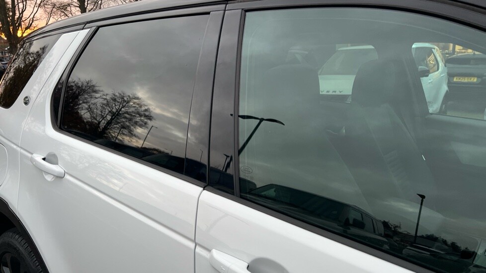 Used Land Rover Discovery Sport 2023 for sale - 76494035: Photo 39