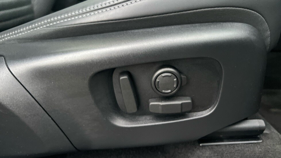 Used Land Rover Discovery Sport 2023 for sale - 76494035: Photo 40