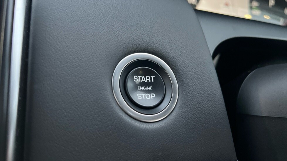 Used Land Rover Discovery Sport 2023 for sale - 76494035: Photo 45