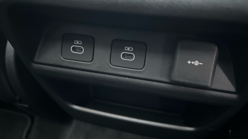 Used Land Rover Discovery Sport 2023 for sale - 76494035: Photo 51