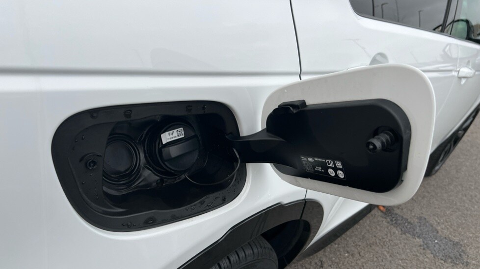 Used Land Rover Discovery Sport 2023 for sale - 76494035: Photo 52