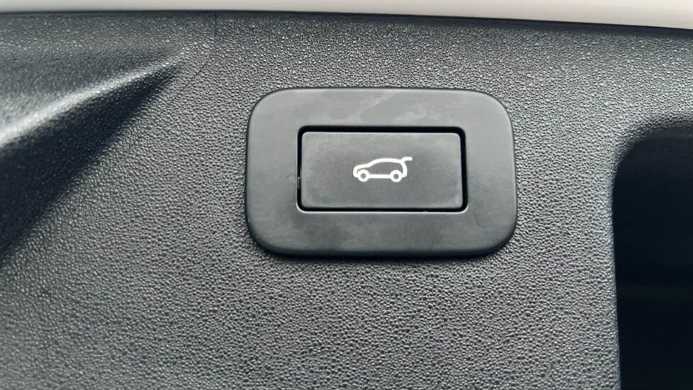 Used Land Rover Discovery Sport 2023 for sale - 76494035: Photo 55