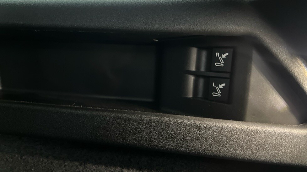 Used Land Rover Discovery Sport 2023 for sale - 76494035: Photo 56