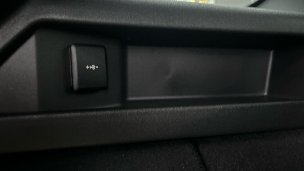 Used Land Rover Discovery Sport 2023 for sale - 76494035: Photo 57