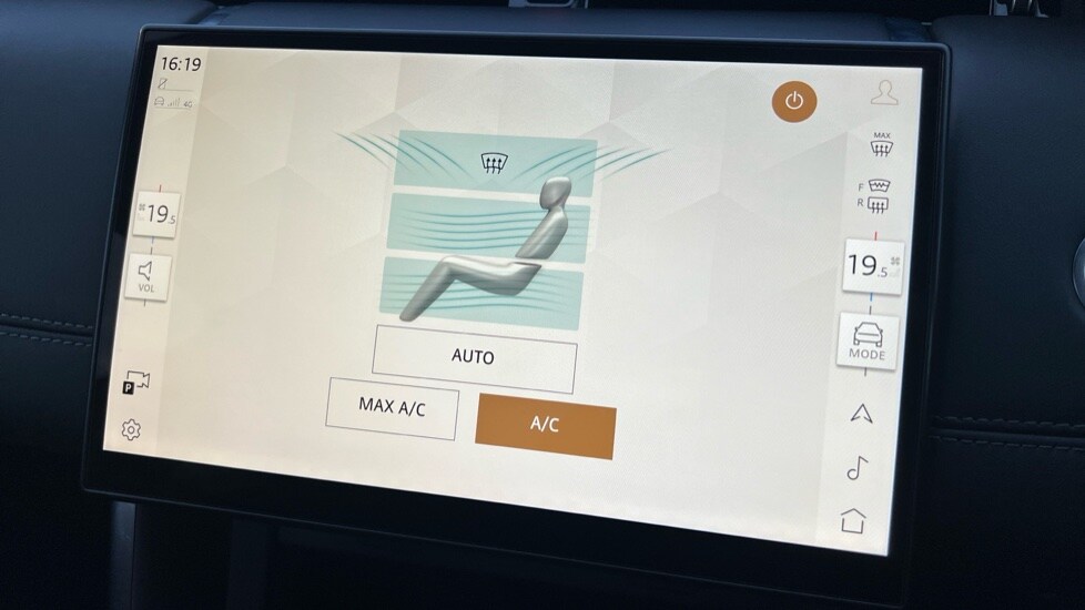 Used Land Rover Discovery Sport 2023 for sale - 76494035: Photo 65