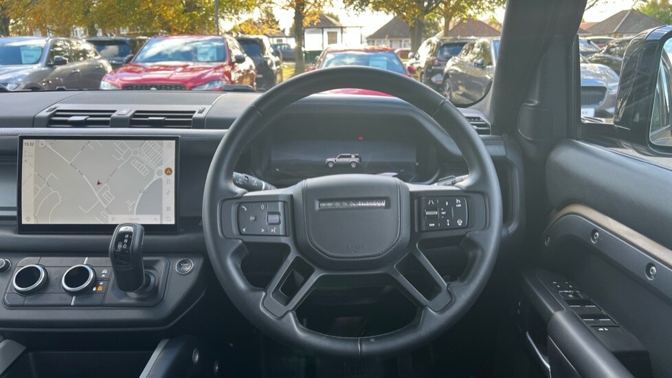 Used Land Rover Defender 2024 for sale - 76361935: Photo 15