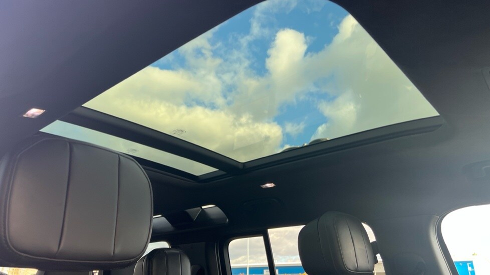 Used Land Rover Defender 2024 for sale - 76361935: Photo 20