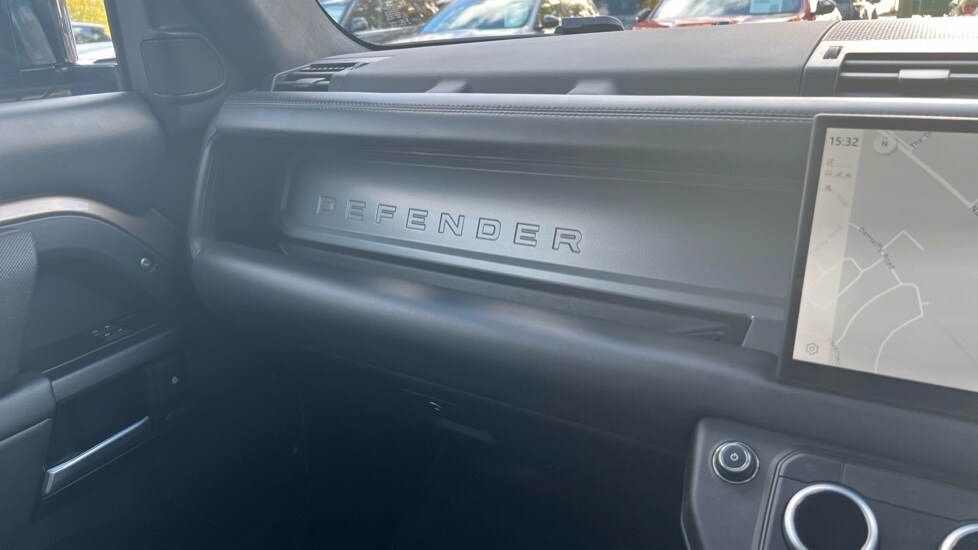 Used Land Rover Defender 2024 for sale - 76361935: Photo 24