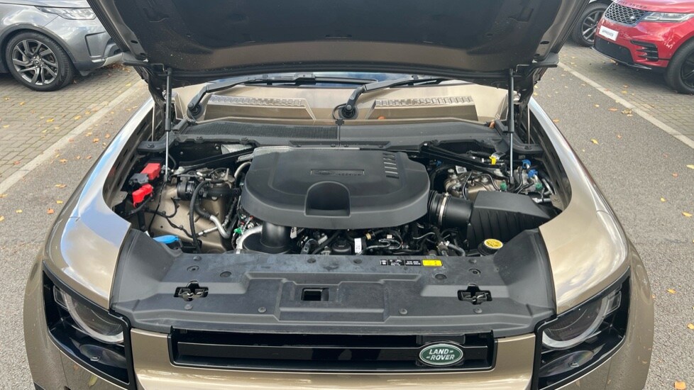 Used Land Rover Defender 2024 for sale - 76361935: Photo 30