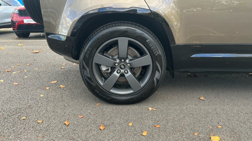 Used Land Rover Defender 2024 for sale - 76361935: Photo 33