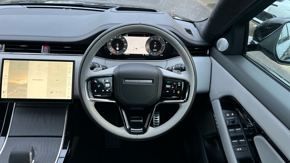 Used Land Rover Range Rover Evoque 2025 for sale - 76533910: Photo 15