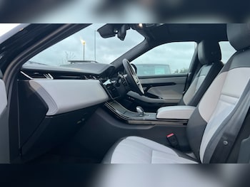 Used Land Rover Range Rover Evoque 2025 for sale - 76533910: Photo