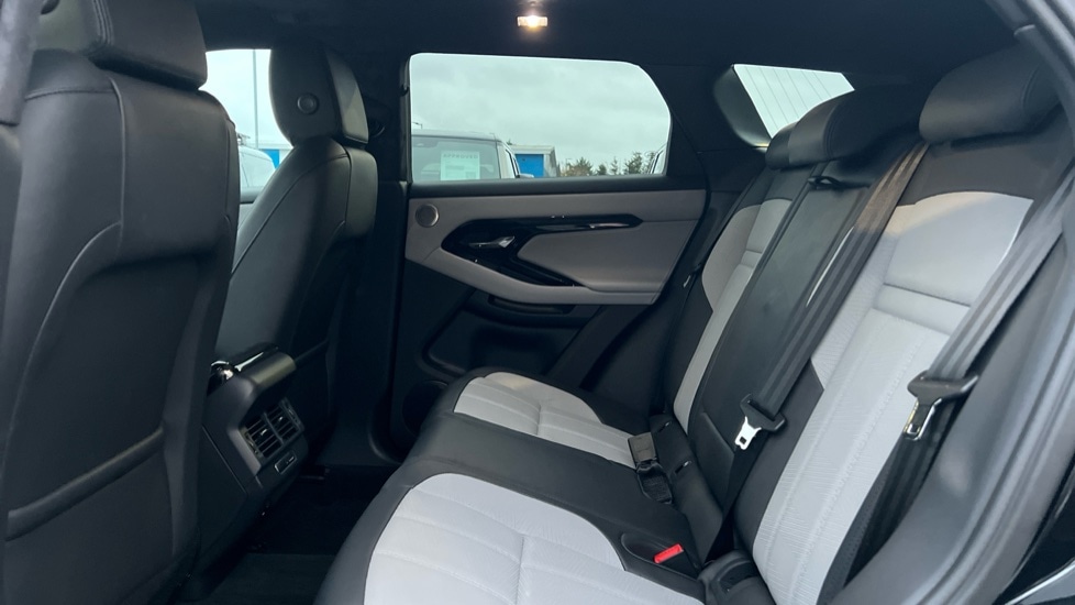 Used Land Rover Range Rover Evoque 2025 for sale - 76533910: Photo 4