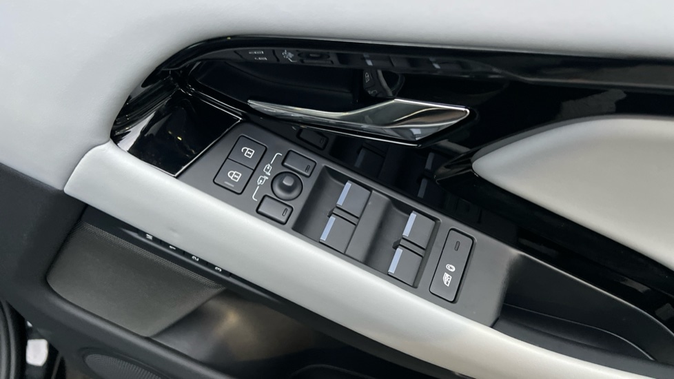 Used Land Rover Range Rover Evoque 2025 for sale - 76533910: Photo 48