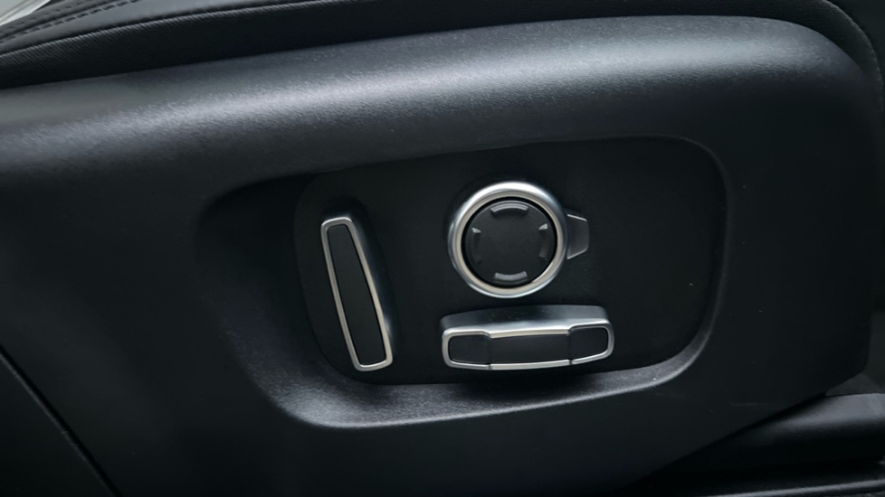 Used Land Rover Range Rover Evoque 2025 for sale - 76533910: Photo 67