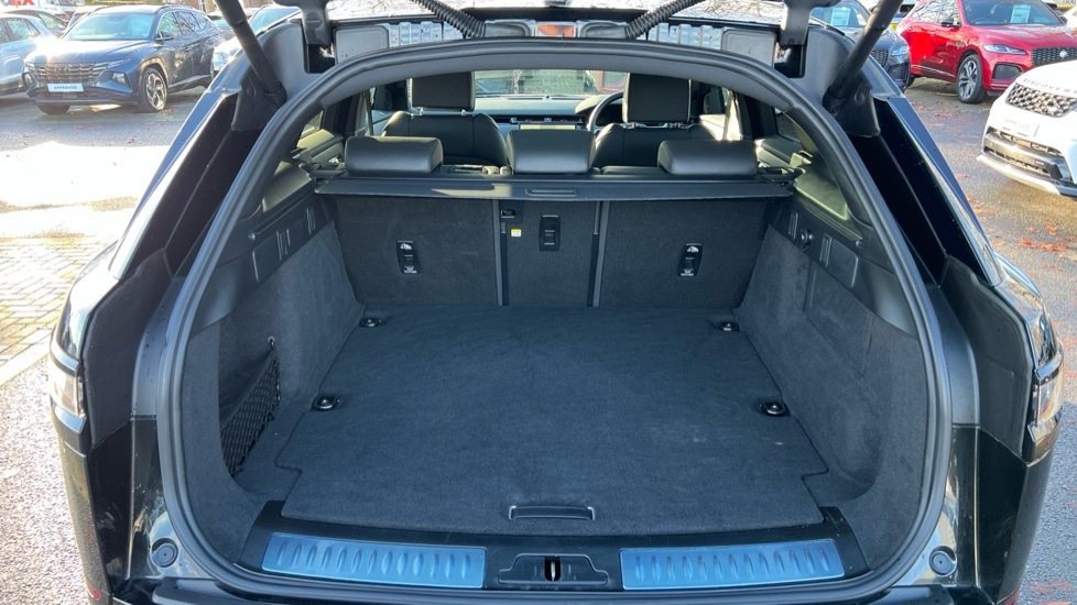 Used Land Rover Range Rover Velar 2025 for sale - 76780098: Photo 10