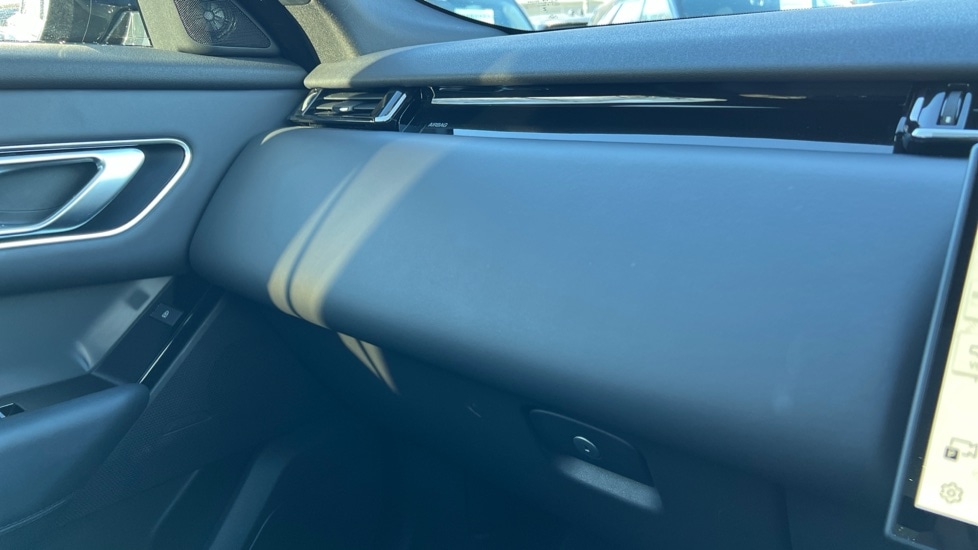 Used Land Rover Range Rover Velar 2025 for sale - 76780098: Photo 21